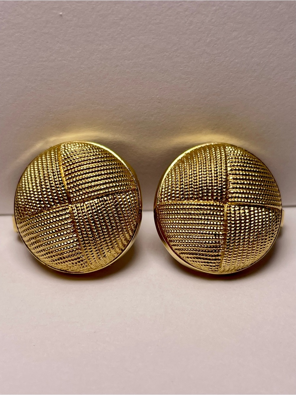 Avon Gold Round Clip Ons